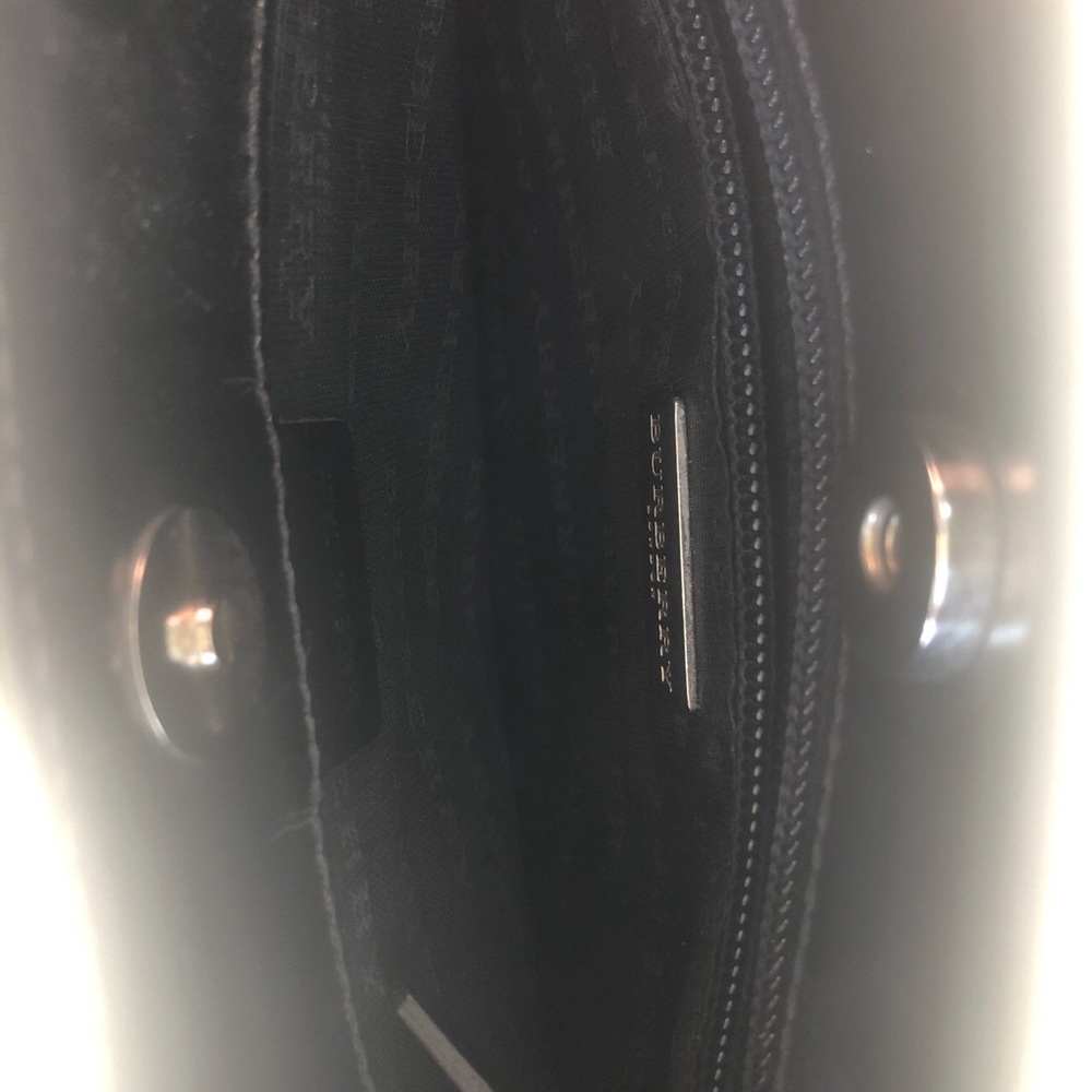 Burberry purse - Picture 4 of 4